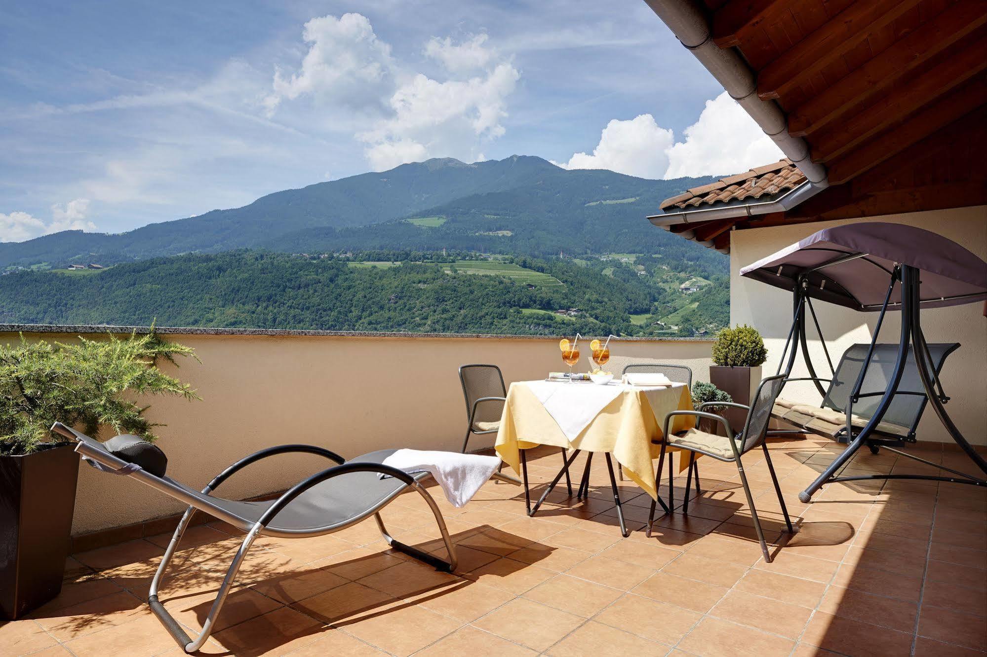 Hotel Millanderhof Brixen Exteriör bild