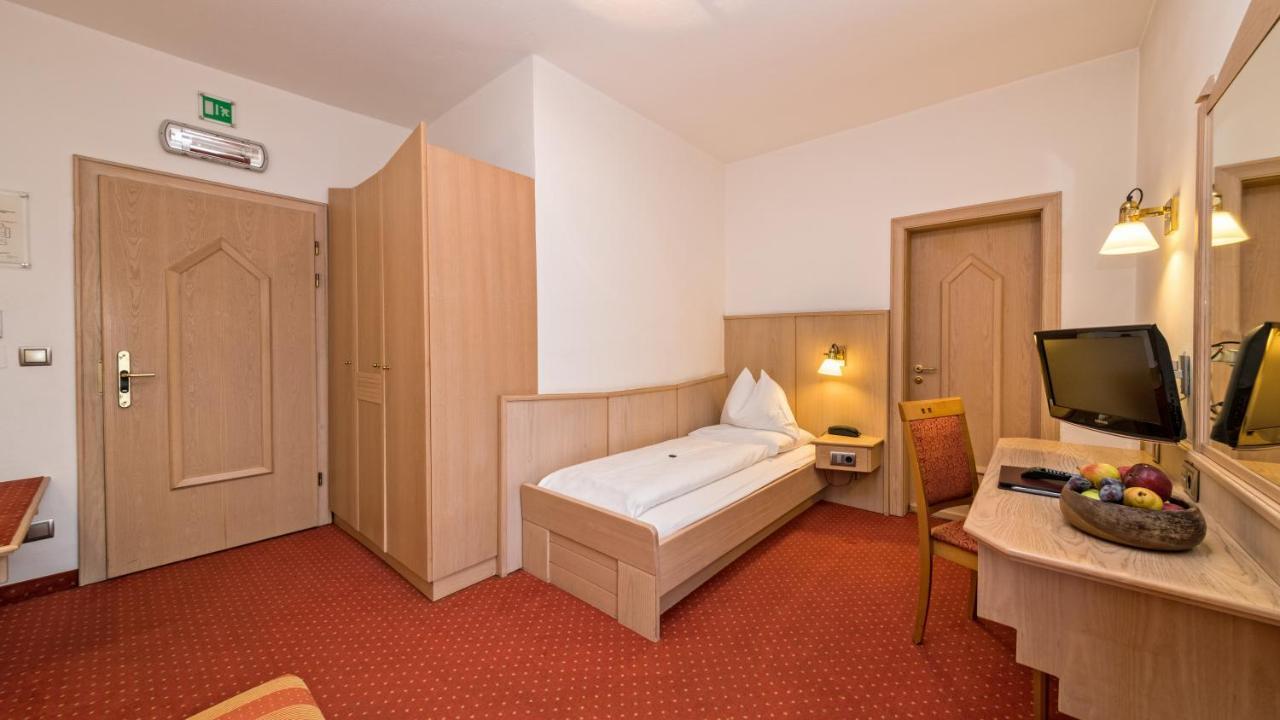 Hotel Millanderhof Brixen Exteriör bild